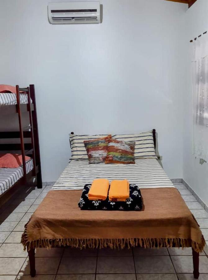 Quarto aconchegante em Ilhabela Praia Curral Pé na areia Até 4 pessoas AvJosé Pacheco do Nascimento nº 7682 Exterior foto